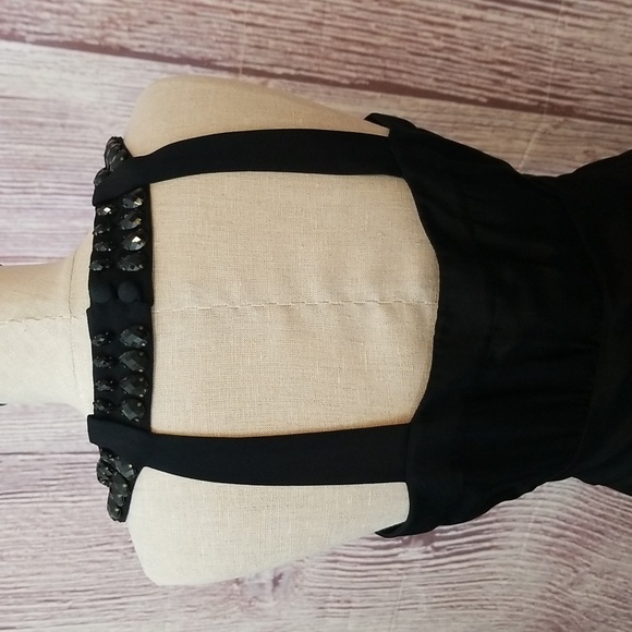 Banana Republic BR Silk Blend LBD Halter Neckline Dress - Picture 4 of 10